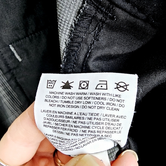 Nike Golf Black & Gray Plaid Shorts - Picture 7 of 7